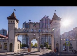 Продам двухкомнатную квартиру, 61 м2, Краснодар, улица имени В.Н. Мачуги, 166лит2, ЖК Сказка Град