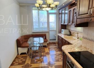 Сдам двухкомнатную квартиру, 85 м2, Калининград, улица Гайдара, 122