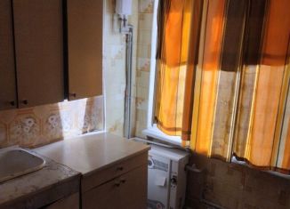 Продам трехкомнатную квартиру, 48 м2, село Колодезное, Школьная улица, 3