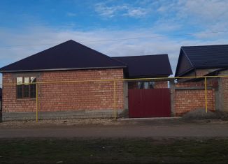 Продам дом, 130 м2, Хасавюрт, 14-й проезд 40 лет Октября