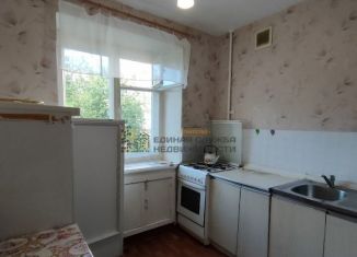 Сдается двухкомнатная квартира, 45 м2, Республика Башкортостан, улица Левитана, 22/1