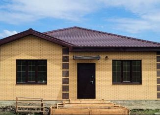 Продажа дома, 108 м2, село Садовое, улица Мира