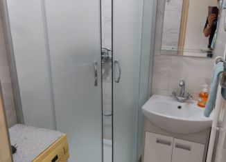 Сдам 3-ком. квартиру, 59 м2, Ялта, улица Кривошты, 2