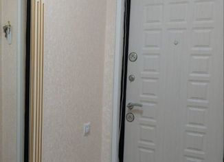 Продаю 2-ком. квартиру, 43.5 м2, Грозный, улица У.А. Садаева, 16, 1-й микрорайон