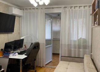 Продам 2-ком. квартиру, 54 м2, Сочи, микрорайон Новый Сочи, улица Пирогова, 26