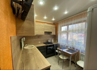 Сдаю двухкомнатную квартиру, 48 м2, посёлок городского типа Дагомыс, Батумское шоссе, 33