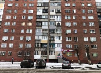 Продам торговую площадь, 45 м2, Омская область, 3-я Железнодорожная улица, 11