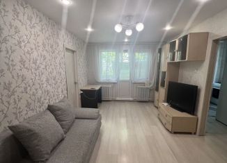 Сдается в аренду 2-ком. квартира, 46 м2, Подольск, улица Чехова, 8