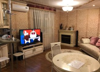 Сдаю в аренду 3-ком. квартиру, 85 м2, Курск, улица Карла Маркса, 65Г, Центральный округ