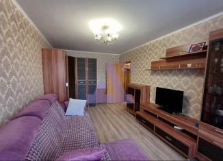 Продаю 2-ком. квартиру, 50 м2, Барнаул, улица Малахова, 164