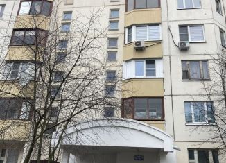 Трехкомнатная квартира в аренду, 80 м2, Москва, Изюмская улица, район Южное Бутово