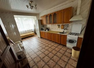 2-ком. квартира на продажу, 70 м2, Анапа, улица Самбурова, 258