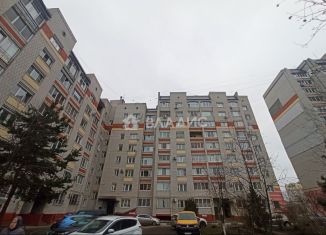 Продаю 3-ком. квартиру, 87.9 м2, Брянская область, улица Крахмалёва, 39