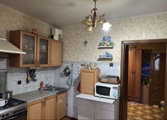 Продается 3-ком. квартира, 70.8 м2, Самара, улица Дыбенко, 116, метро Советская