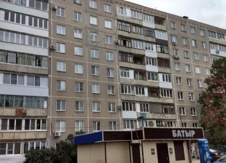 Продается 3-ком. квартира, 56.5 м2, Уфа, Кировский район, улица Менделеева, 9/3