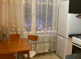 Сдаю в аренду 2-ком. квартиру, 45 м2, Москва, Ливенская улица, 6, ЮЗАО