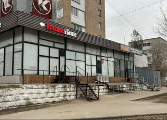 Сдача в аренду торговой площади, 73 м2, Тольятти, улица Лизы Чайкиной, 85