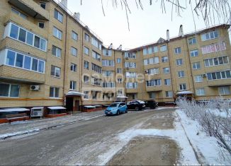 Продажа двухкомнатной квартиры, 68.4 м2, Элиста, улица Ю. Клыкова, 79А