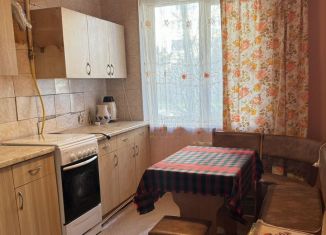 Трехкомнатная квартира на продажу, 63 м2, Симферополь, Киевский район, улица Лермонтова, 13