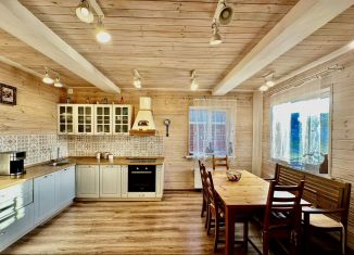 Продаю дом, 200 м2, деревня Грузди, Мартовская улица, 6