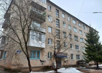 Продается 3-комнатная квартира, 58.6 м2, Пикалёво, 6-й микрорайон, 27