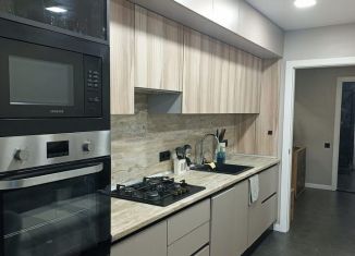 Продам двухкомнатную квартиру, 67.9 м2, Республика Башкортостан, улица Цюрупы