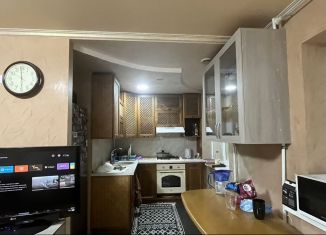 Продается двухкомнатная квартира, 47 м2, Армавир, улица Лермонтова, 91