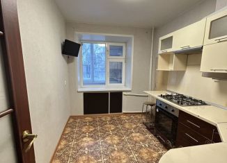 Трехкомнатная квартира на продажу, 61.4 м2, село Верхнеяркеево, улица Ленина, 2