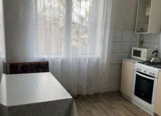 Сдам 2-комнатную квартиру, 49 м2, Татарстан, улица Закиева, 25