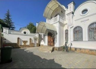 Сдам дом, 700 м2, Ставропольский край, улица Чернышевского, 33