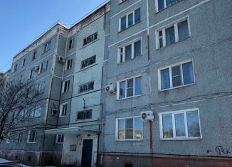 Продается 2-комнатная квартира, 52 м2, Хабаровский край, улица Менделеева, 15