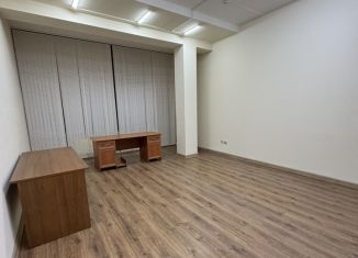 Сдача в аренду офиса, 30 м2, Нальчик, улица Кешокова, 243