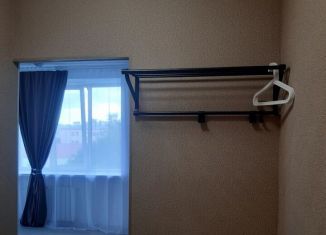 Продам 1-ком. квартиру, 30.9 м2, Ломоносов, улица Сафронова, 2