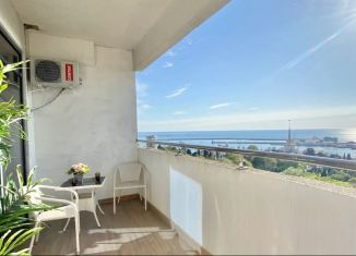 Продается 2-комнатная квартира, 52 м2, Сочи, Первомайская улица, 1, микрорайон Центральный