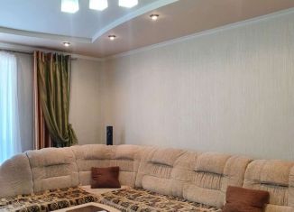 Продаю трехкомнатную квартиру, 65.8 м2, Тында, улица Московских Строителей, 21