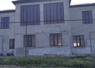 Продам дом, 300 м2, посёлок городского типа Ленинкент, улица Павших Земляков