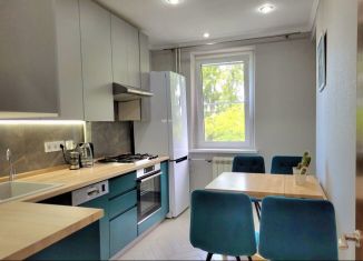 Продажа 3-ком. квартиры, 66 м2, Сочи, улица Макаренко, 17, микрорайон Макаренко