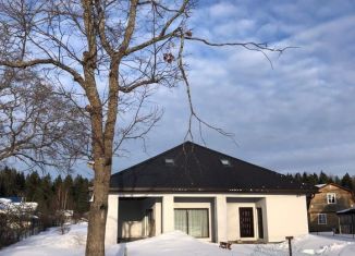 Продам дом, 280 м2, поселок Лисино-Корпус, Советская улица, 43