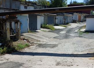 Гараж на продажу, 30 м2, посёлок городского типа Грэсовский, улица Яблочкова