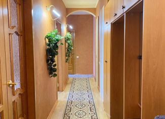 Продаю 2-ком. квартиру, 62 м2, Павлово, Коммунистическая улица, 69