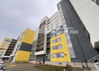 Продается 2-комнатная квартира, 53 м2, посёлок городского типа Молодёжное, Парковая улица, 2