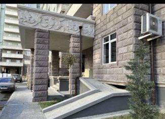 Продаю квартиру со свободной планировкой, 46 м2, Махачкала, улица Титова, 144к3, ЖК Родные Просторы