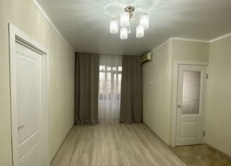 Продам двухкомнатную квартиру, 35 м2, Кропоткин, Красная улица, 70