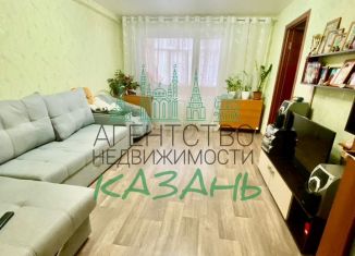 Продается 3-ком. квартира, 60 м2, Казань, улица Братьев Касимовых, 46