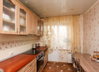 Продается 3-комнатная квартира, 59 м2, Челябинск, улица Чайковского, 183, Калининский район