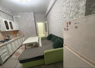 Сдается в аренду 1-ком. квартира, 50 м2, Каспийск, Приморская улица, 13А