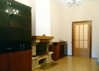 Продается 2-ком. квартира, 78 м2, Санкт-Петербург, улица Константина Заслонова, 17, метро Звенигородская