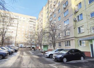 Продаю трехкомнатную квартиру, 61.4 м2, Саратов, Волжский район, улица имени Братьев Никитиных, 8к6