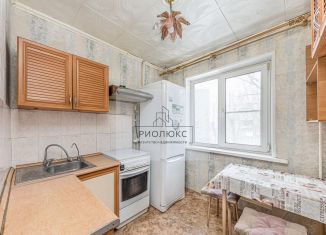 Продам 1-комнатную квартиру, 31.3 м2, Челябинск, Салютная улица, 6, Тракторозаводский район