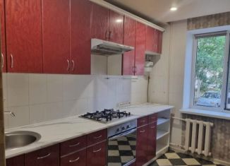 Продам трехкомнатную квартиру, 65 м2, Саки, Советская улица, 18